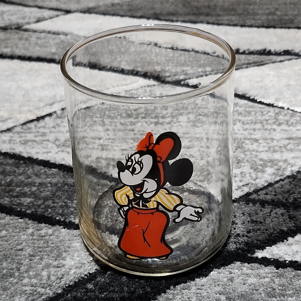 VINTAGE MINNIE MOUSE 1960